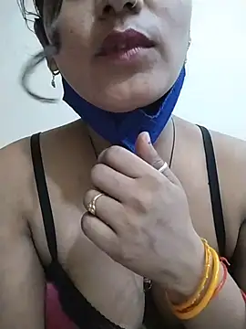 hotyrani07 Chat XXX in diretta