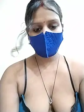 hotyrani07 webcam show