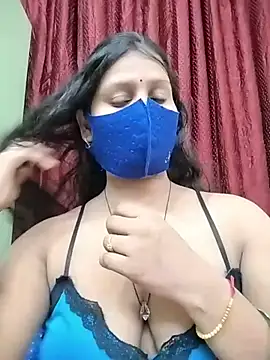 hotyrani07 Adlı Modelin Canlı XXX Sohbeti