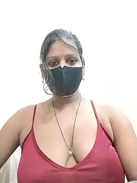 hotyrani07's Webcam Show