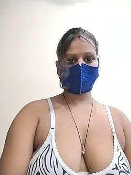 hotyrani07 Chat XXX in diretta