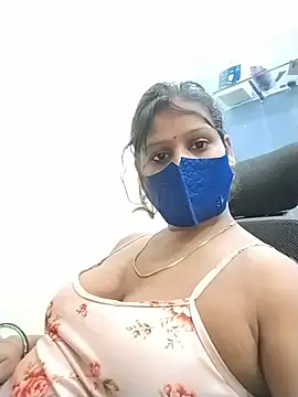 hotyrani07 Webcam Show