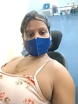 hotyrani07 Pertunjukan Webcam