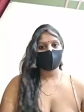 Show de hotyrani07 na webcam
