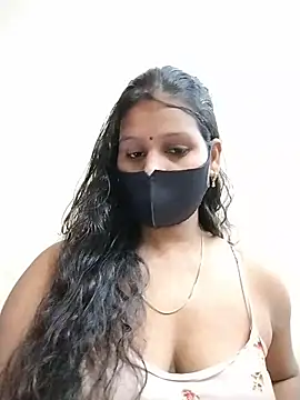 צ'אט XXX בשידור חי של hotyrani07