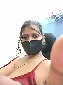 Chat +18 de hotyrani07 ao vivo