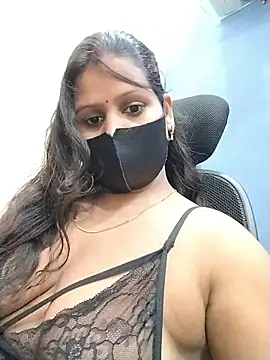 Chatroom XXX en direct de hotyrani07