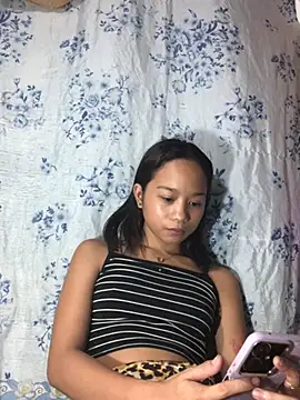 Asianpinay_Skinny1818 লাইভ চ্যাট রুম
