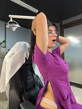 iris_cuteface's Live XXX Chat
