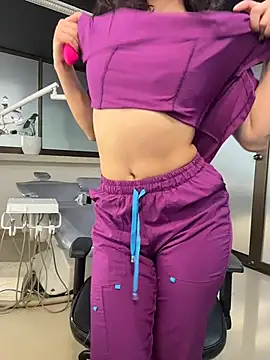 iris_cuteface's Live XXX Chat