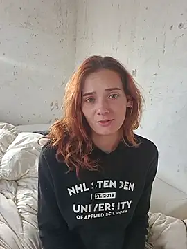 sweetsophie69 webcam show