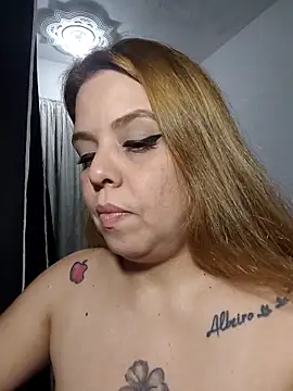 laila_d's Live XXX Chat