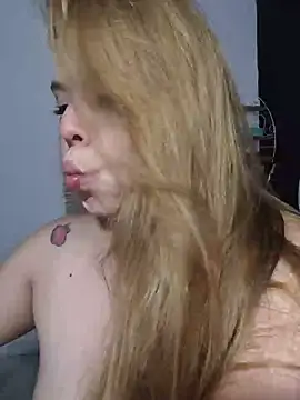 laila_d webcam show