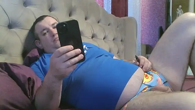 Sala de chat ao vivo de Shailadiess