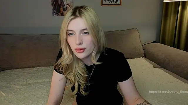 צ'אט XXX בשידור חי של honey_kors
