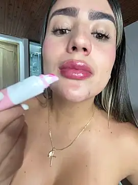 Miilana_ Pertunjukan Webcam