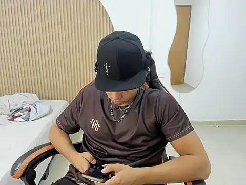הופעת וובקאם של marcus_dick___