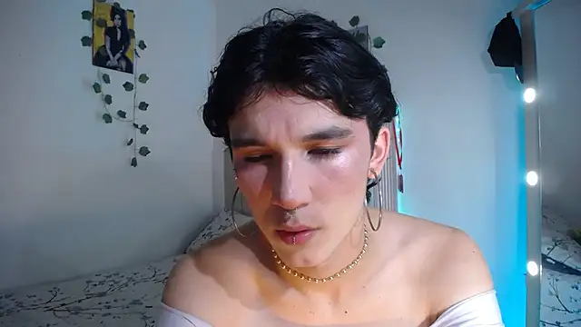 jullian_ricci Show Webcam