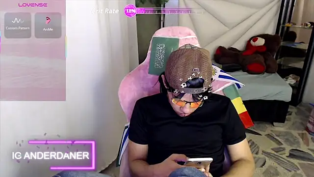 Top_and_bottom's Webcam Show