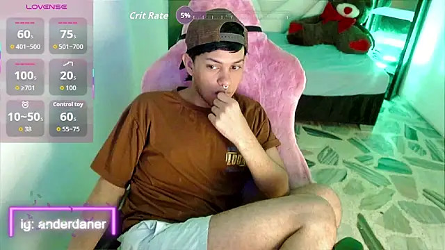 Top_and_bottom Webcam Show
