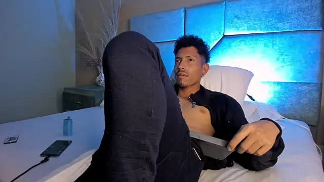 NoaahTylor's Webcam Show