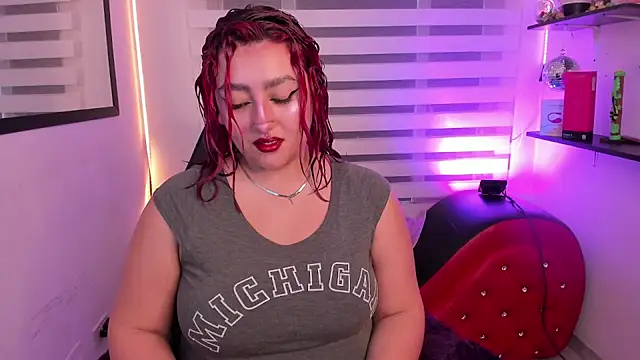 Emily_Jonesh's Webcam Show