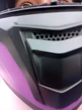 ZoeParcker: διαδικτυακό σόου στην κάμερα