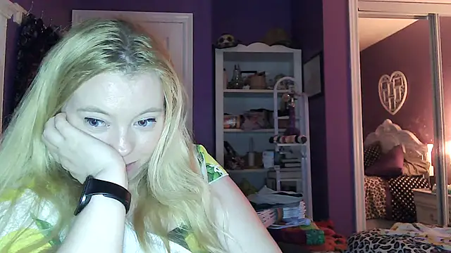 ShySweetheart's Webcam Show