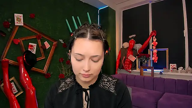 annadoyle: διαδικτυακό σόου στην κάμερα