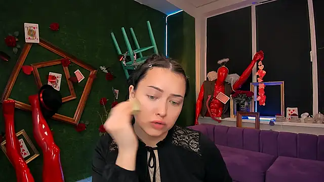 Show modela annadoyle na web-kameri