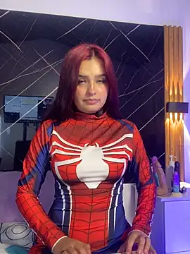 Show modela _Junne_ na web-kameri