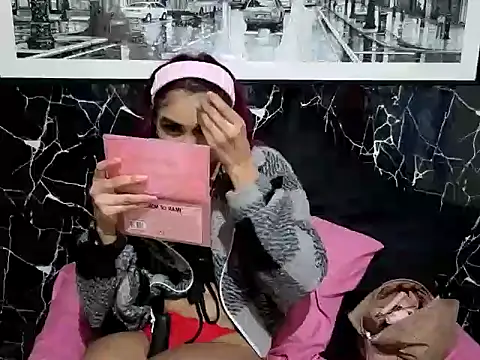 Amber_Rose06 Adlı Modelin Canlı XXX Sohbeti