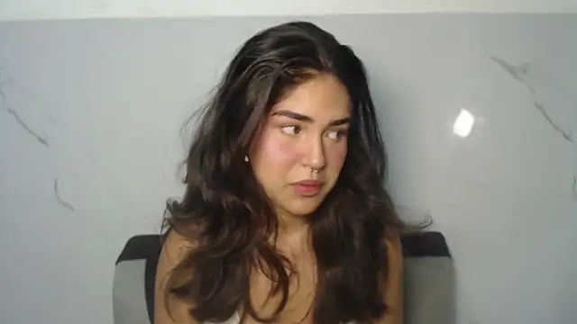 Chat +18 de melodyphillips_2_ ao vivo
