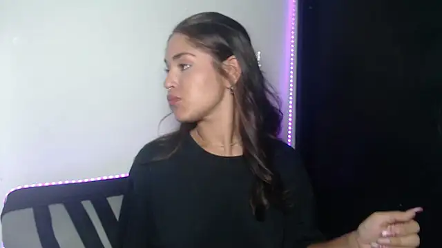 Chat +18 de melodyphillips_2_ ao vivo