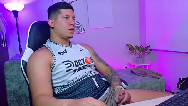 _robertobaggioo webcam show