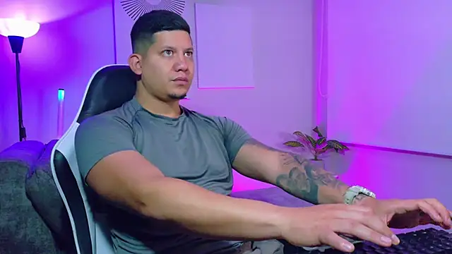 _robertobaggioo 网络视讯表演