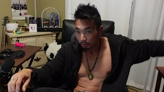 Ghost11_11 Show in webcam