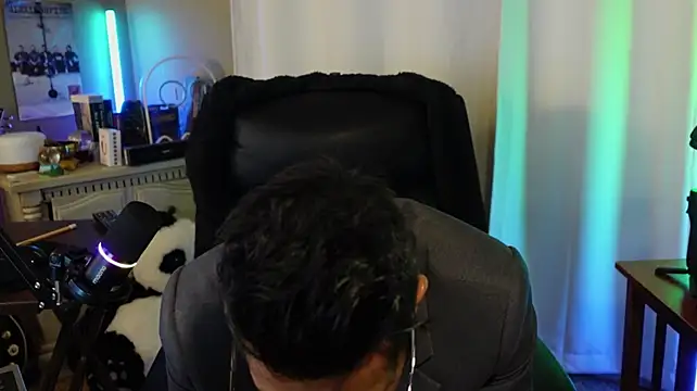 Ghost11_11 Show in webcam