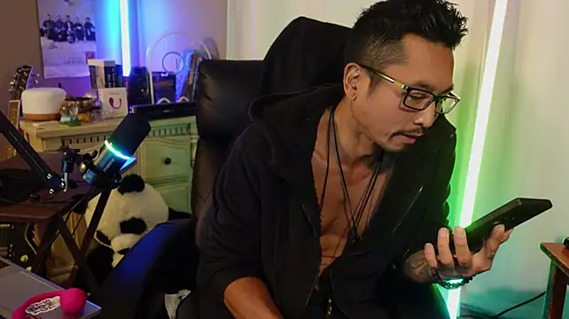 Ghost11_11 Show in webcam
