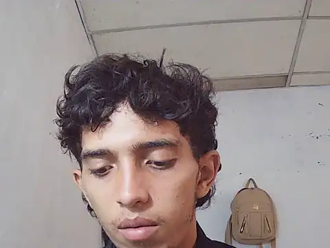 Noscay webcam show