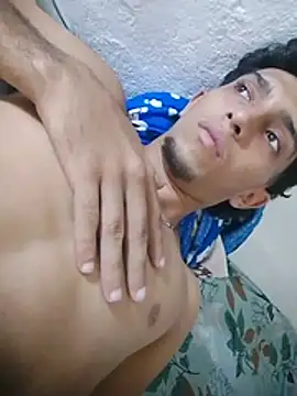 Noscay Show in webcam
