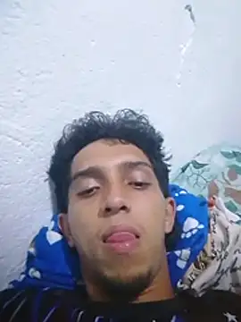 Noscay Show in webcam