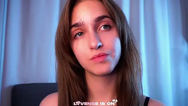 ClarineCasebolt's Live XXX Chat