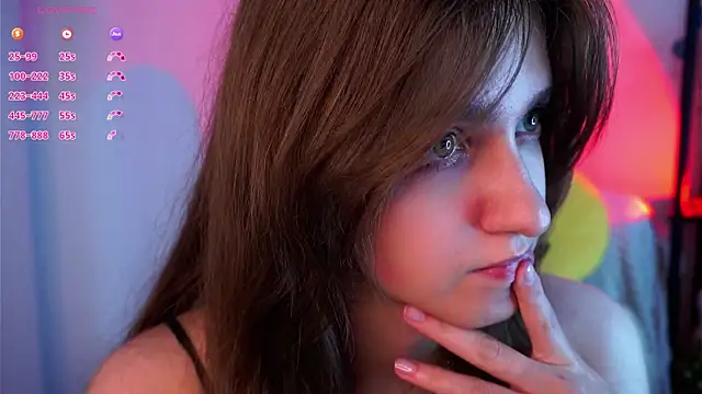 Chat XXX en directo de ClarineCasebolt