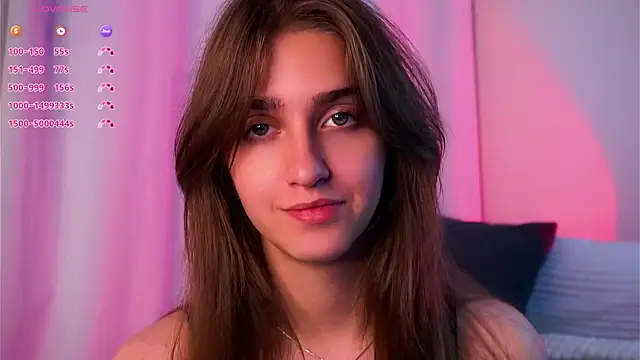 Chat +18 de ClarineCasebolt ao vivo