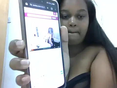 PerlaCurvasgrandes' Live Chat Room