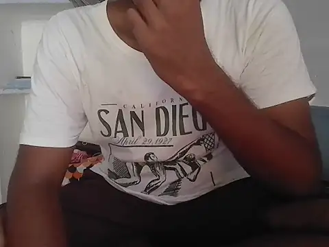 Tinku_1324 Show Webcam