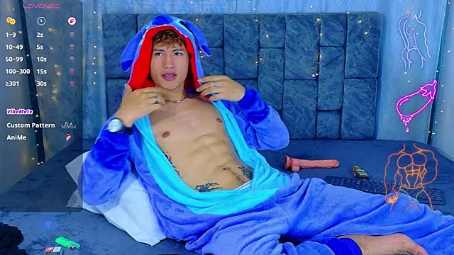 Show modela NicolasTorrez na web-kameri