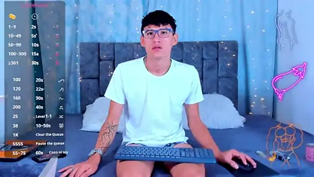 NicolasTorrez Adlı Modelin Web Kamerası Şovu