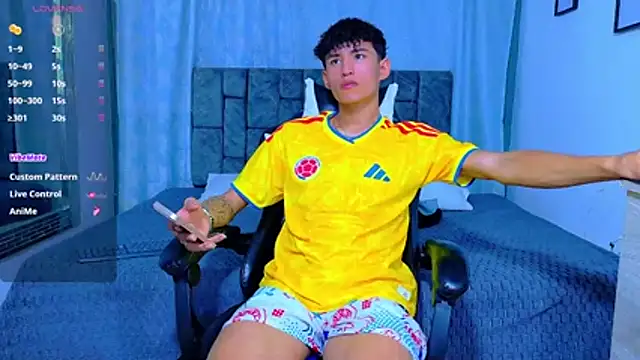 NicolasTorrez Webcam-Show